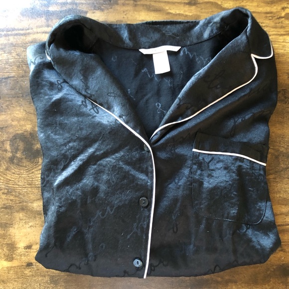 💎2 for $10 Victoria secret long sleeve pj top - Picture 2 of 4